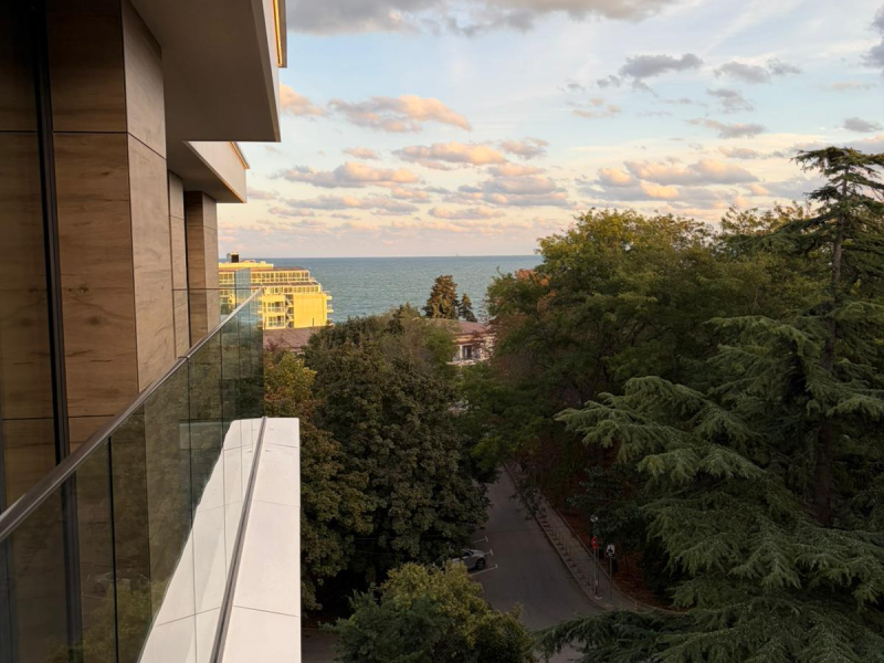 Azur Panorama 3 – Nový moderný apartmán s výhľadom na more