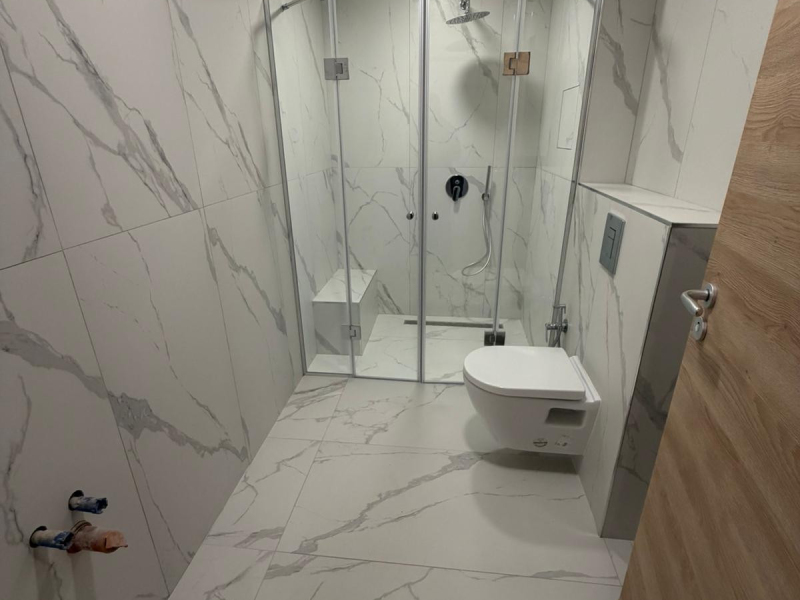 Azur Panorama 3 – Nový moderný apartmán s výhľadom na more