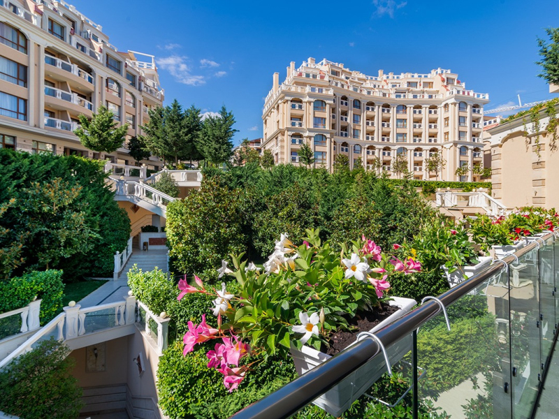 Luxusný apartmán s priestrannou terasou – 1 spálňa
