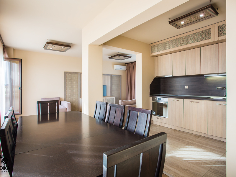 Exkluzívny penthouse s obrovskou terasou a panoramatickým výhľadom na more