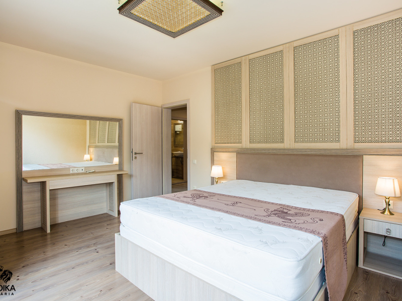 Exkluzívny penthouse s obrovskou terasou a panoramatickým výhľadom na more