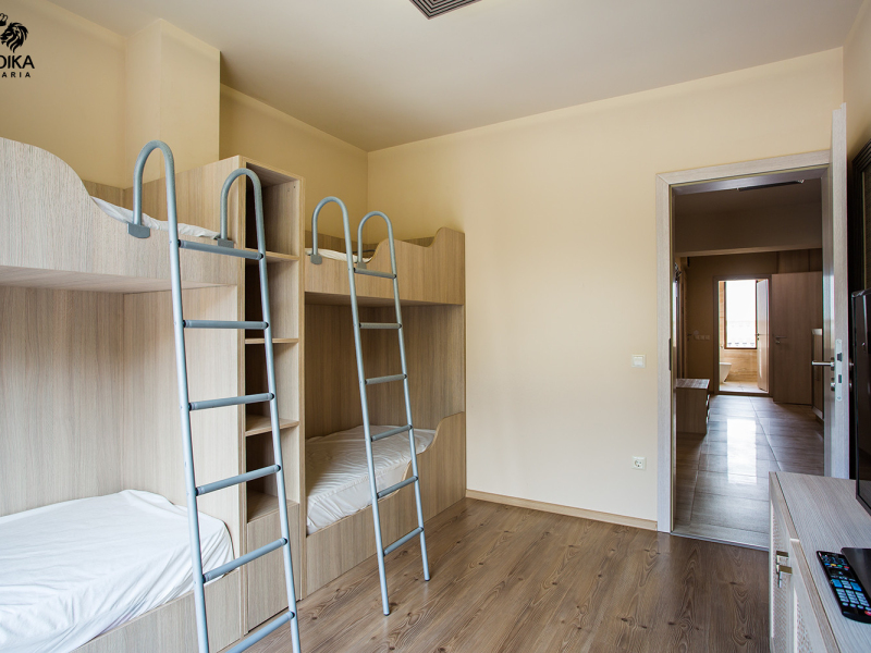 Exkluzívny penthouse s obrovskou terasou a panoramatickým výhľadom na more