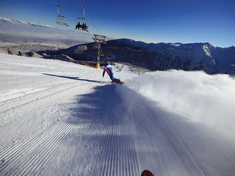 Luxusný jednoizbový apartmán v exkluzívnom rezorte Pirin Castle – len 350 m od lanovky (Bansko)