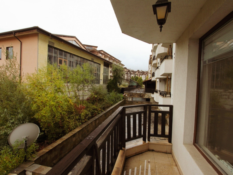 Priestranný dvojizbový apartmán v rezorte Parklands