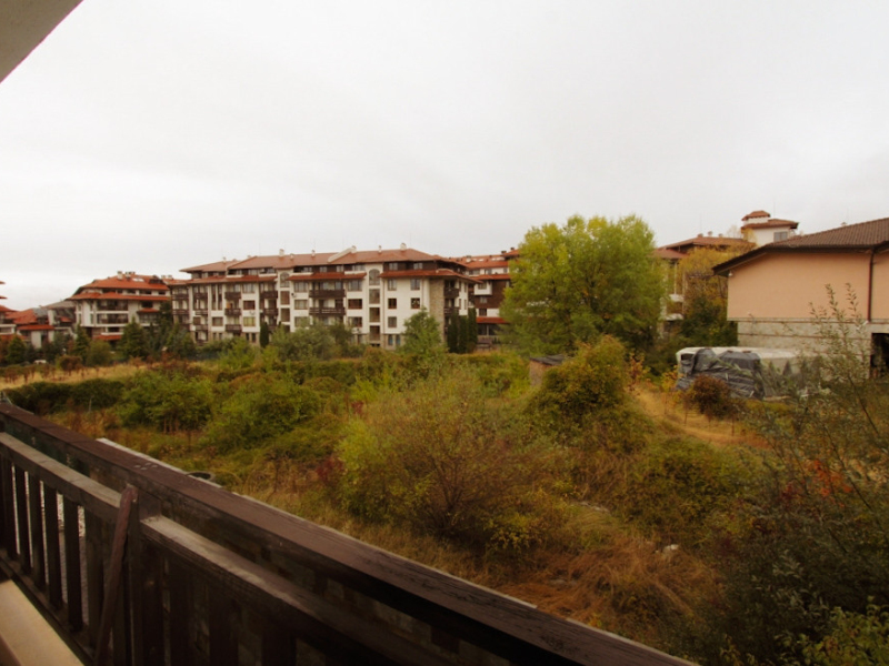 Priestranný dvojizbový apartmán v rezorte Parklands