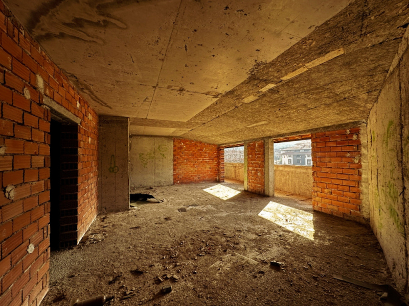Novostavba od developera – moderný jednoizbový apartmán 600 m od lanovky, Bansko (dokončenie 2027)