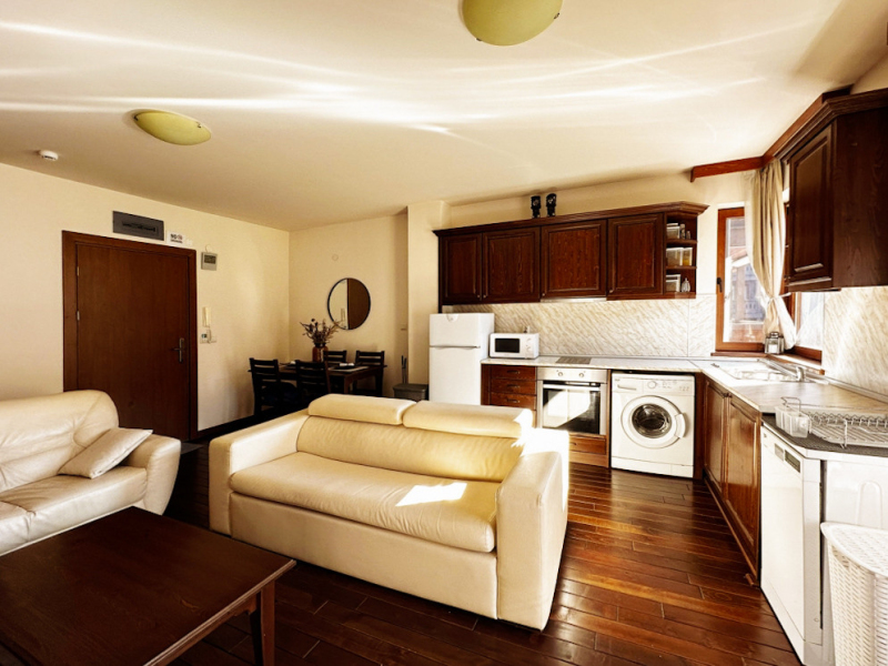 Kompletne zariadený jednoizbový apartmán v golfovom rezorte Pirin Golf & Country Club