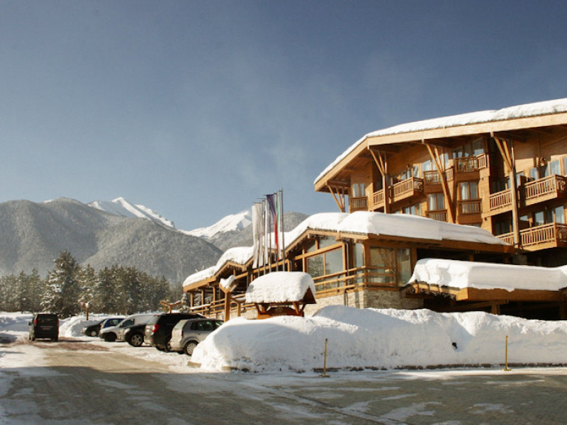 Kompletne zariadený jednoizbový apartmán v golfovom rezorte Pirin Golf & Country Club