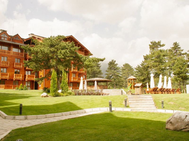 Kompletne zariadený jednoizbový apartmán v golfovom rezorte Pirin Golf & Country Club
