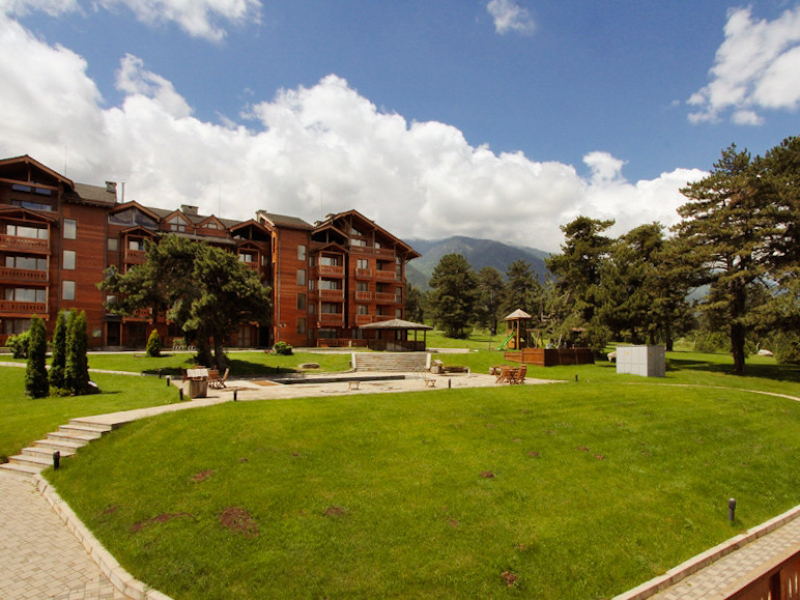 Kompletne zariadený jednoizbový apartmán v golfovom rezorte Pirin Golf & Country Club