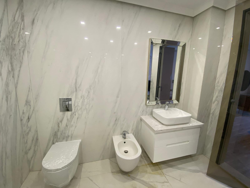 Elegantný apartmán s výhľadom do zelene – pokoj, súkromie a nadčasový dizajn